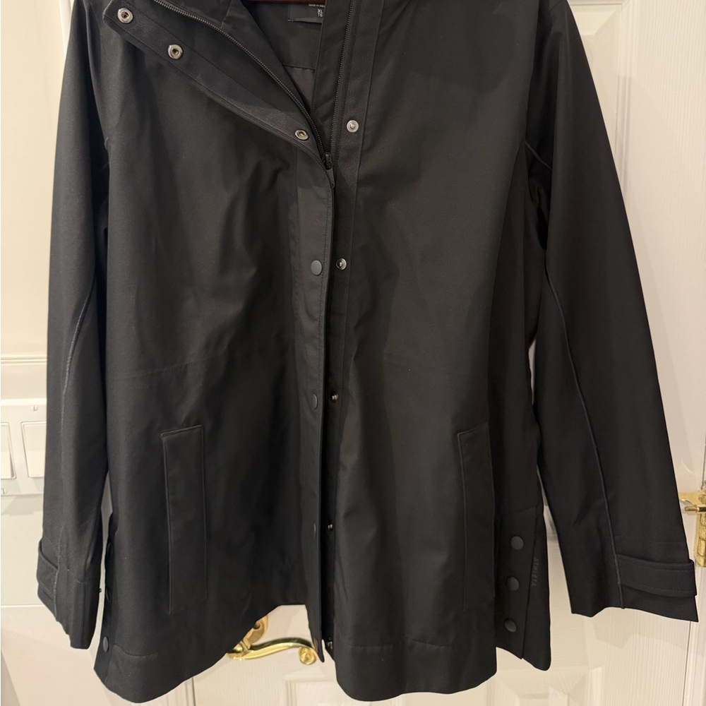 Athleta RainOut Sutro Trench in Black - Picture 7 of 8